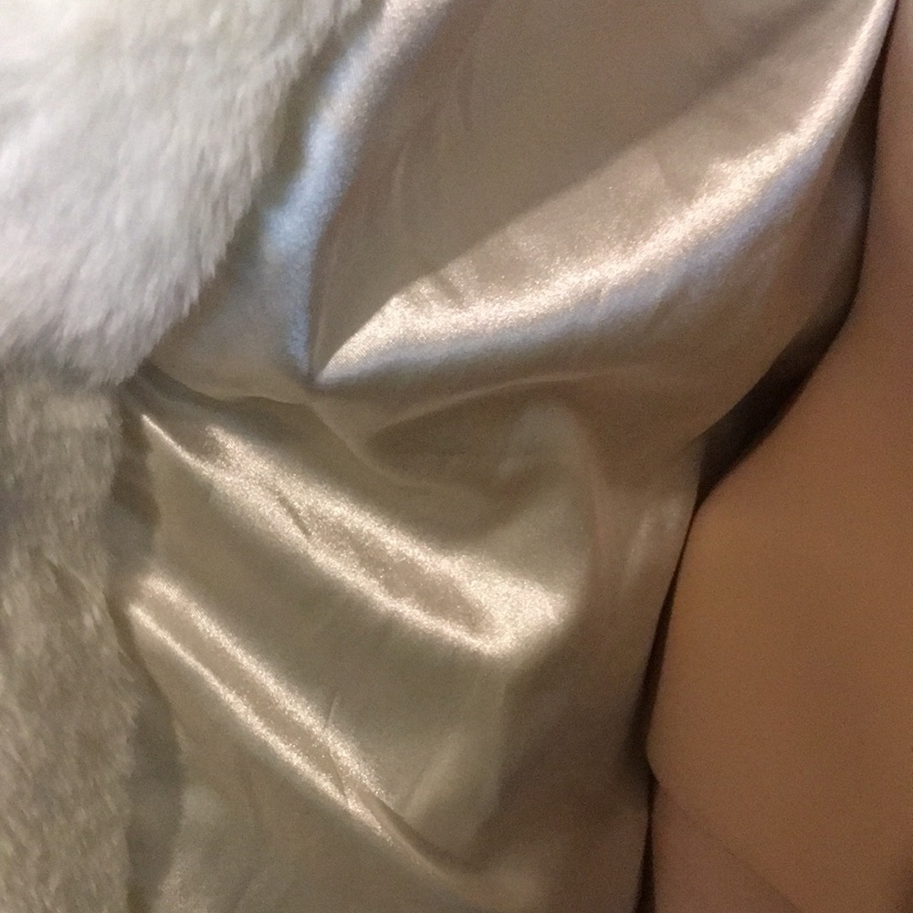 Faux Fur White Coat - Picture 8 of 13